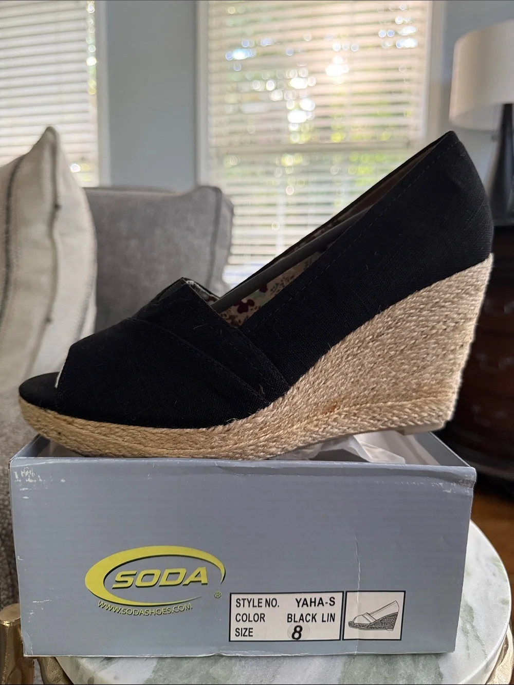 Soda Black Espadrille Wedge, Sz. 8